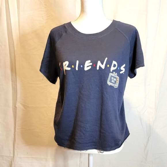 FRIENDS Other - FRIENDS Inspired Women's Sleep Shirt 👕